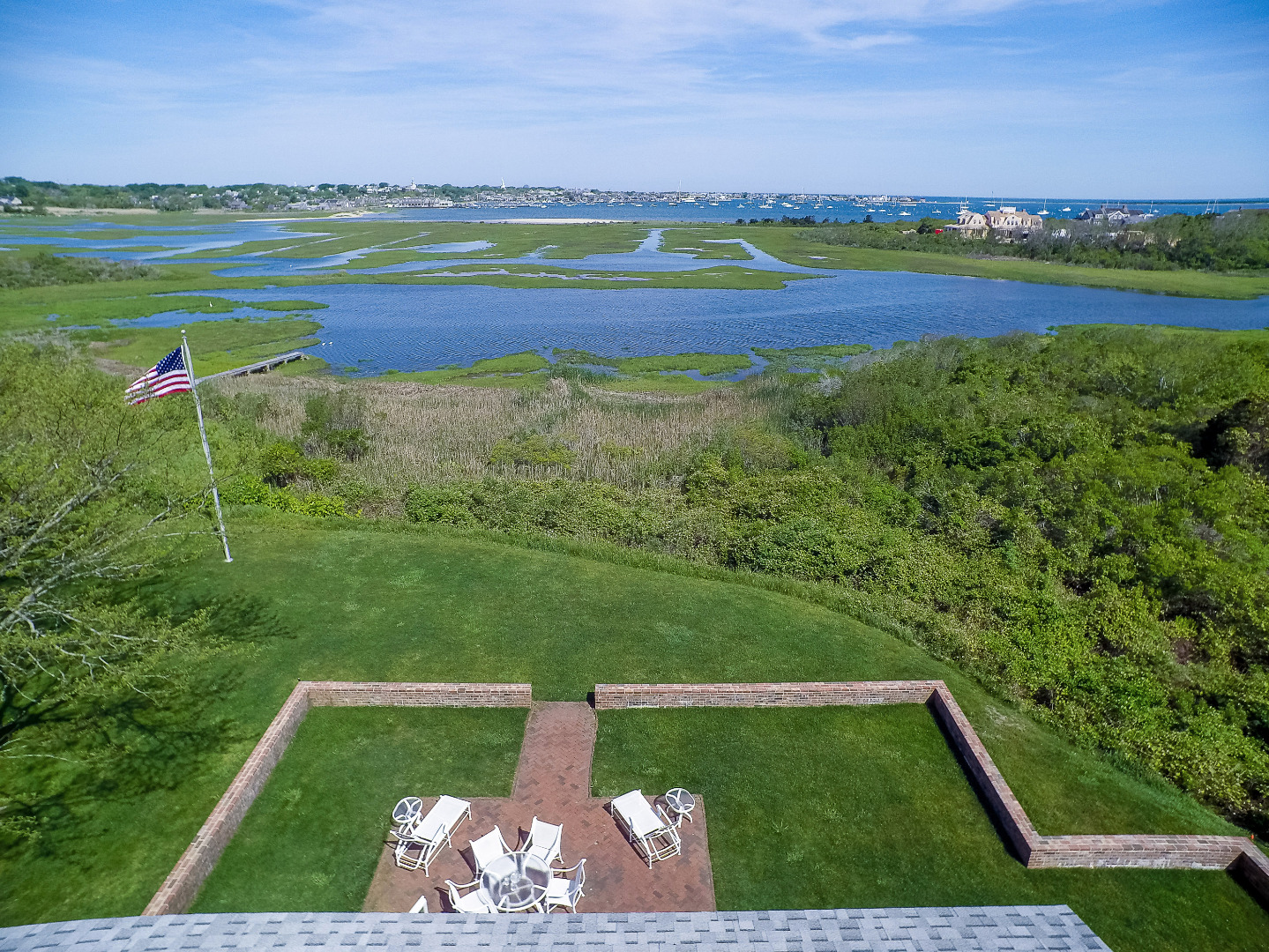 20 Monomoy Road Nantucket, MA 02554 - Photo 5 of 5 Gallery Image 5