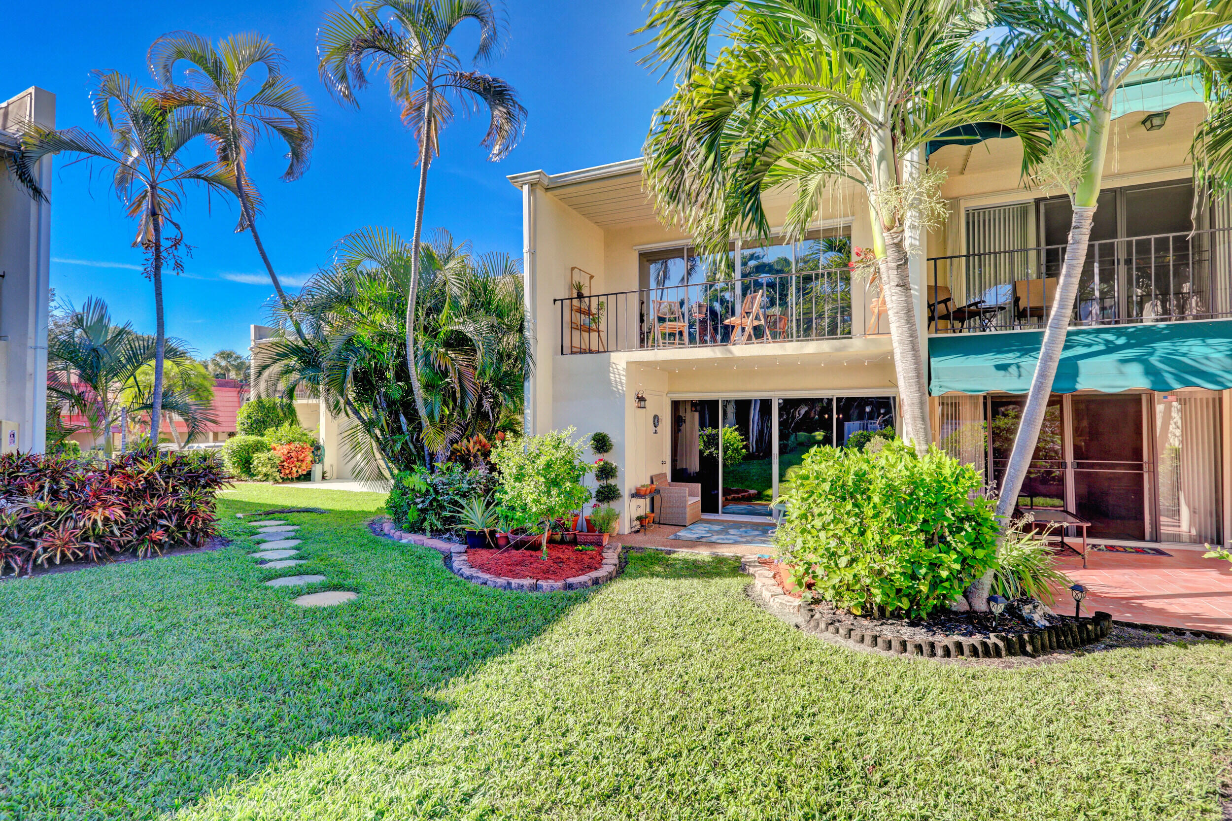 398 Golfview Road, Unit H North Palm Beach, FL 33408 - Photo 56 of 91 60_320a6334_37_38_39_40