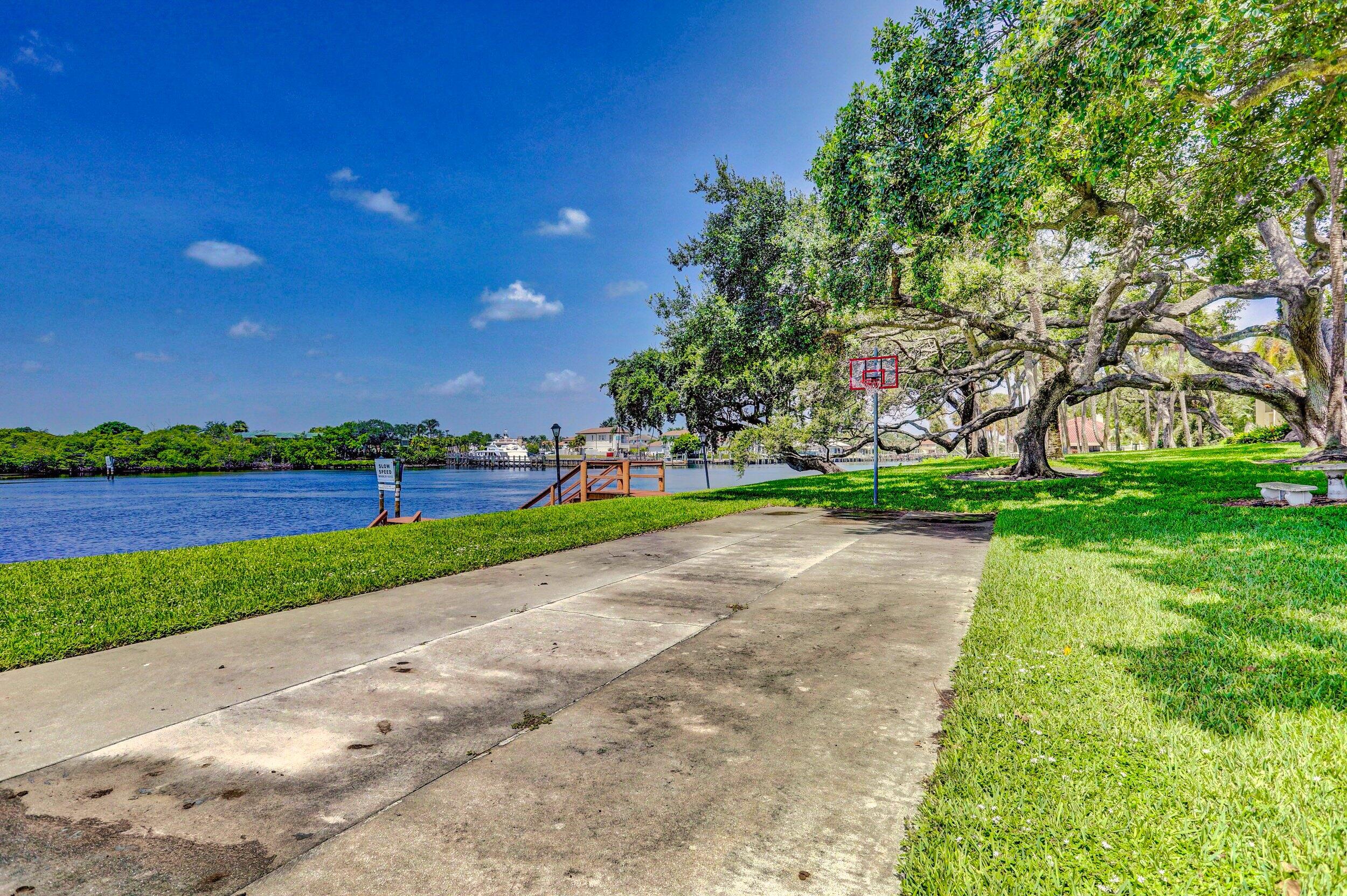 398 Golfview Road, Unit H North Palm Beach, FL 33408 - Photo 87 of 91 91__20a5159_60_61_62_63