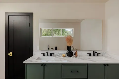 $969,000 | 2210 Comburg Castle Way, Austin, TX 78748