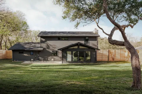 $969,000 | 2210 Comburg Castle Way, Austin, TX 78748