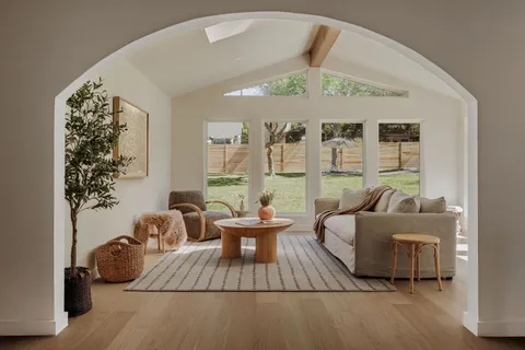 $969,000 | 2210 Comburg Castle Way, Austin, TX 78748