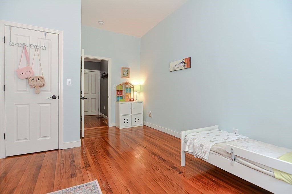 5 Lodgehill Road, Unit 1 Boston, MA 02136 - Photo 11 of 24 Gallery Image 11