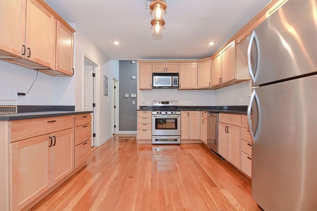 5 Lodgehill Road, Unit 1 Boston, MA 02136 - Photo 4 of 24 Gallery Image 4