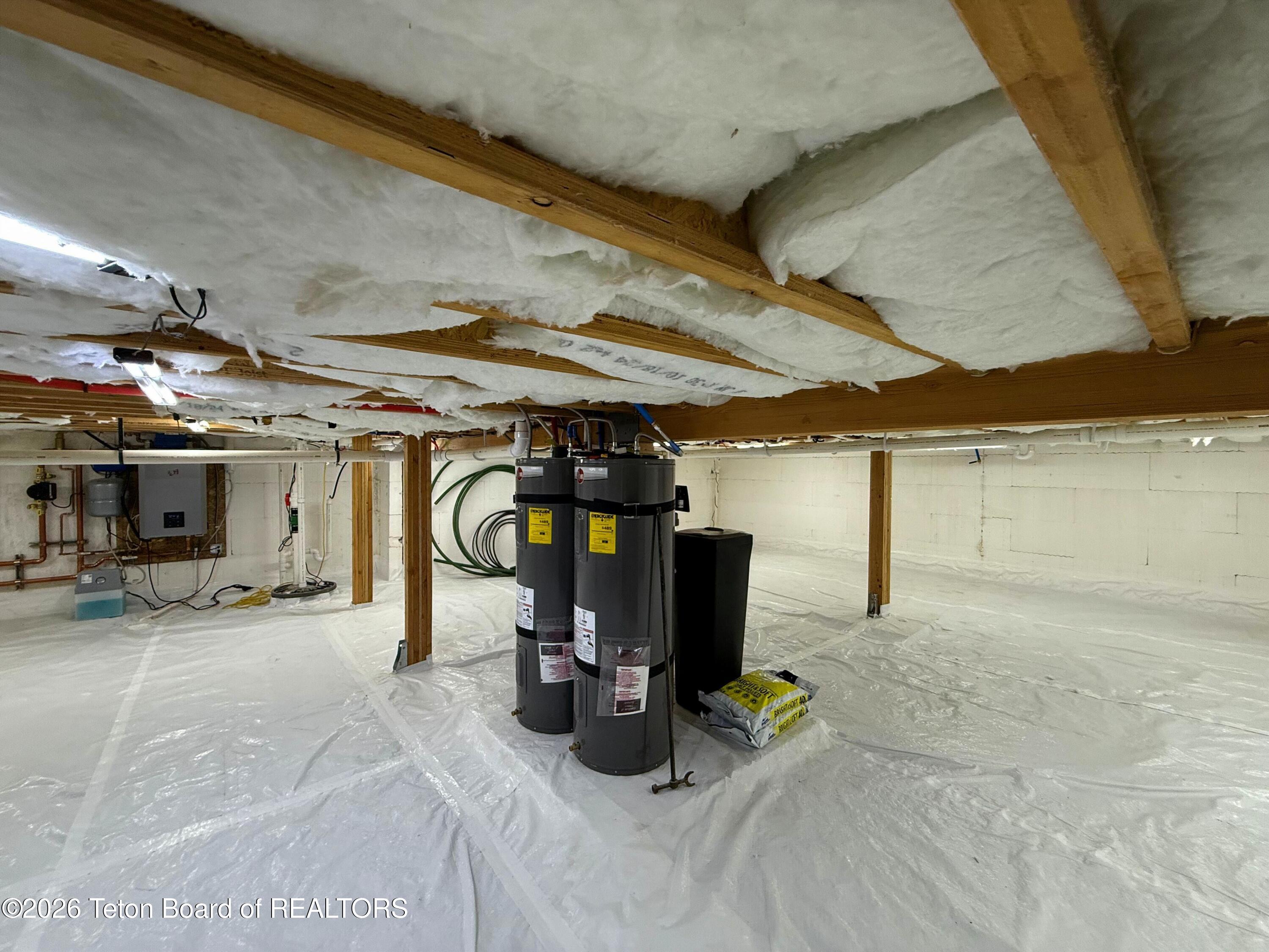 9802 Hiddenwaters Lane Victor, ID 83455 - Photo 35 of 52 Walk in Crawl Space 2