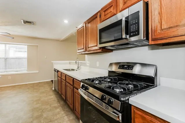 $1,750 | 1014 Mayweather Lane, Richmond, TX 77406