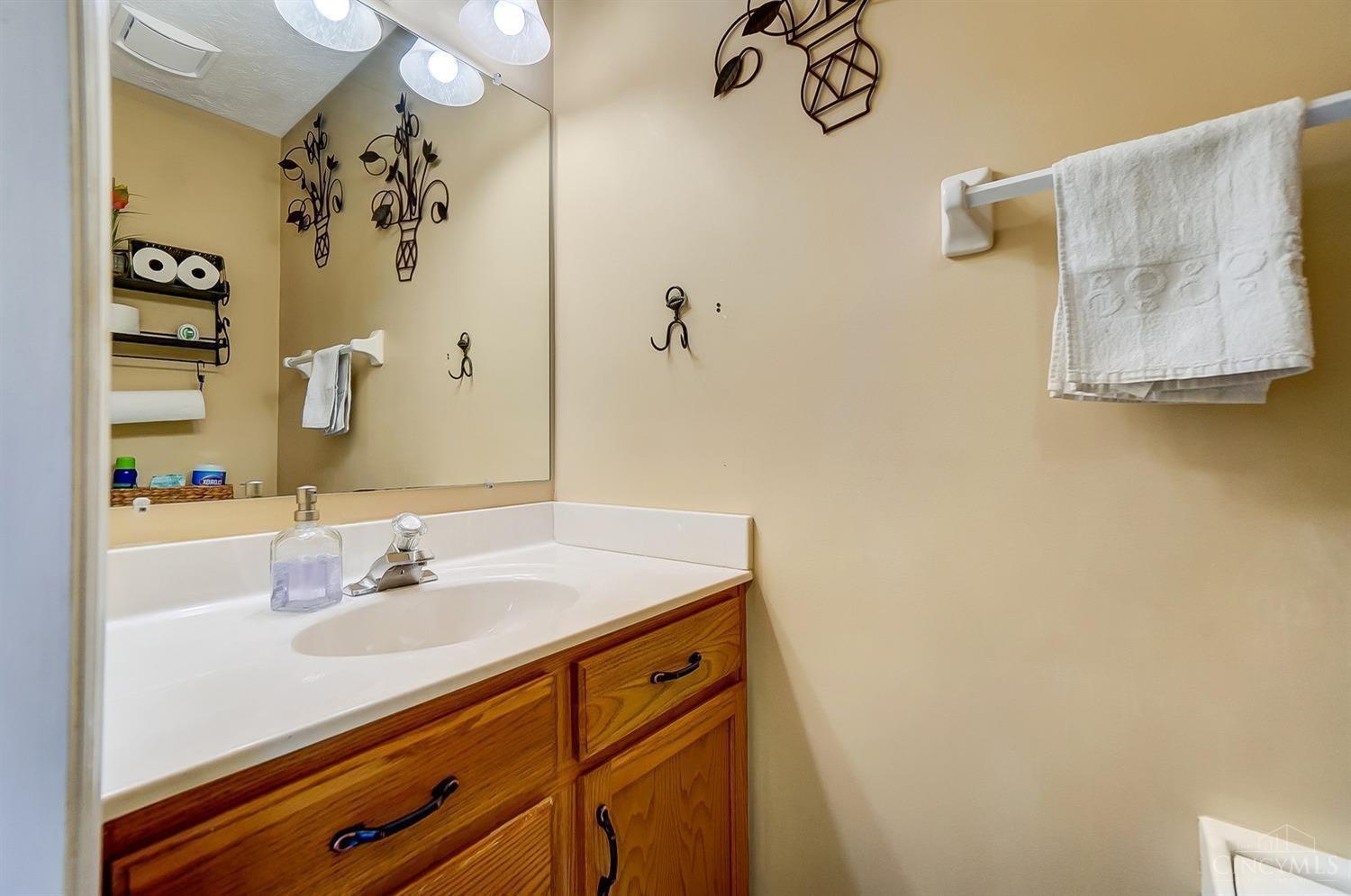 3029 Struble Road Cincinnati, OH 45251 - Photo 13 of 36 Gallery Image 13