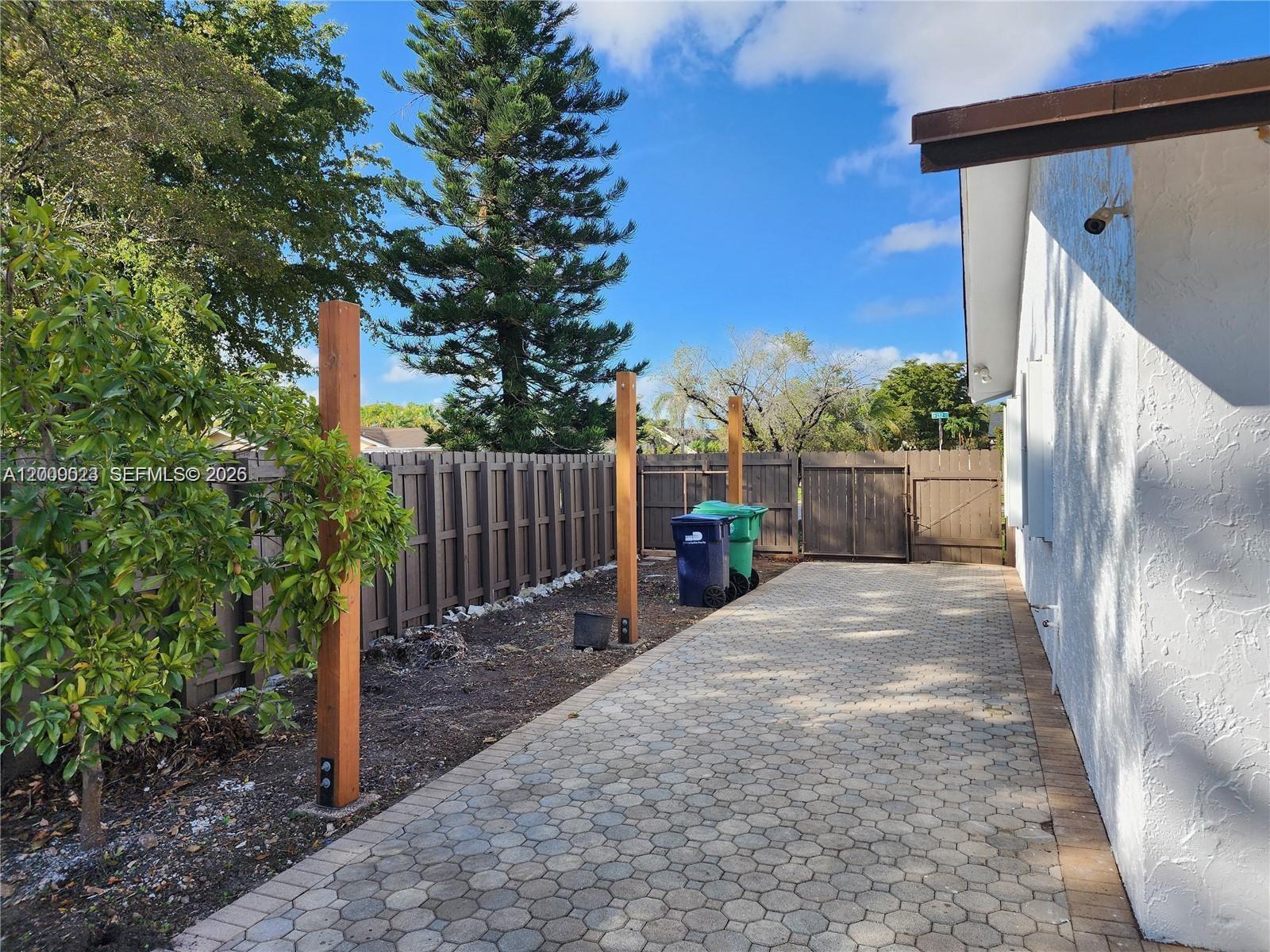 9825 Southwest 132nd Court Miami, FL 33186 - Photo 15 of 29