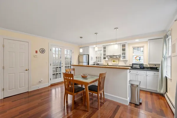 $2,800 | 54 R Broadway, Unit 3, Rockport, MA 01966