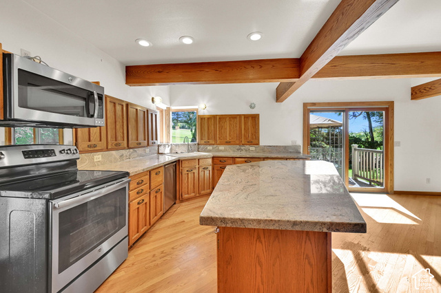 965 Newberry Road Salt Lake City, UT 84108 - Photo 18 of 43 Stainless Appliances