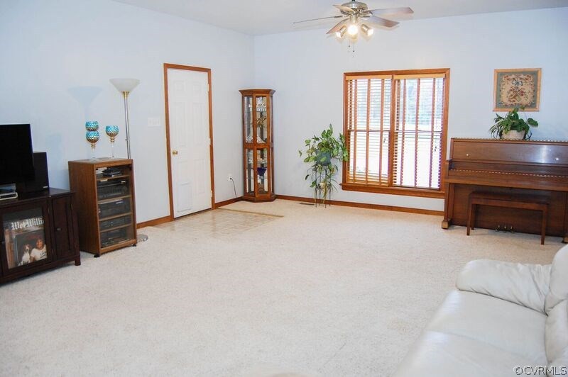 11700 New Town Road New Kent, VA 23124 - Photo 5 of 16 Gallery Image 5