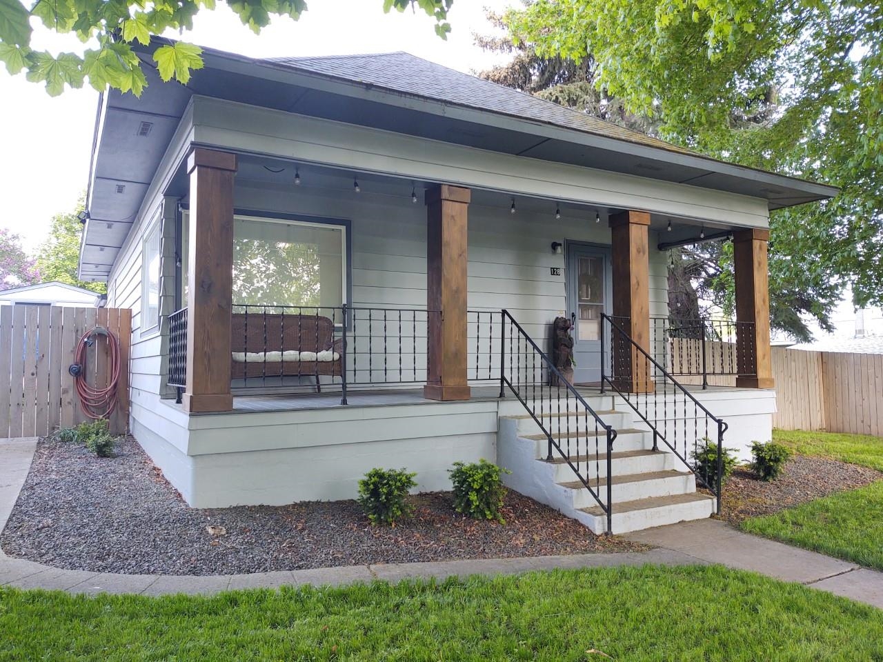 128 College Street Tekoa, WA 99033 - Photo 1 of 15