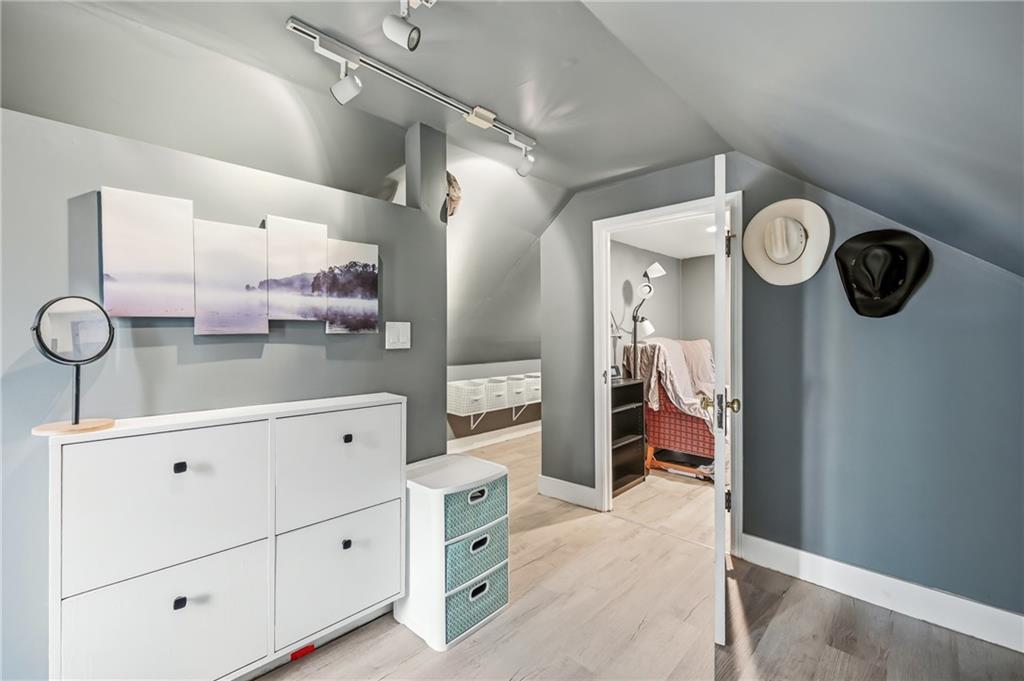 2411 Graceland Road New Castle, PA 16105 - Photo 29 of 50 a view of a hallway