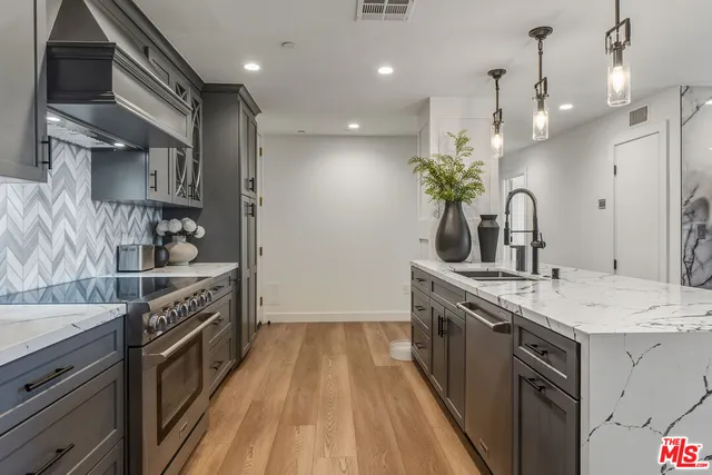 $764,999 | 121 South Hope Street, Unit 334, Los Angeles, CA 90012