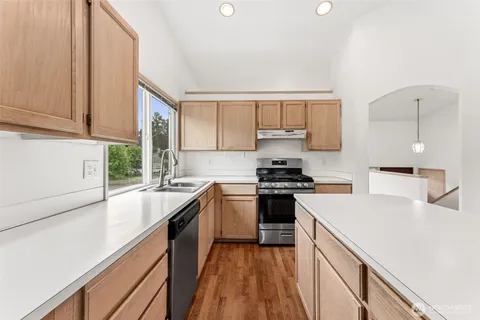$539,999 | 7516 Magnolia Court Southeast, Lacey, WA 98503