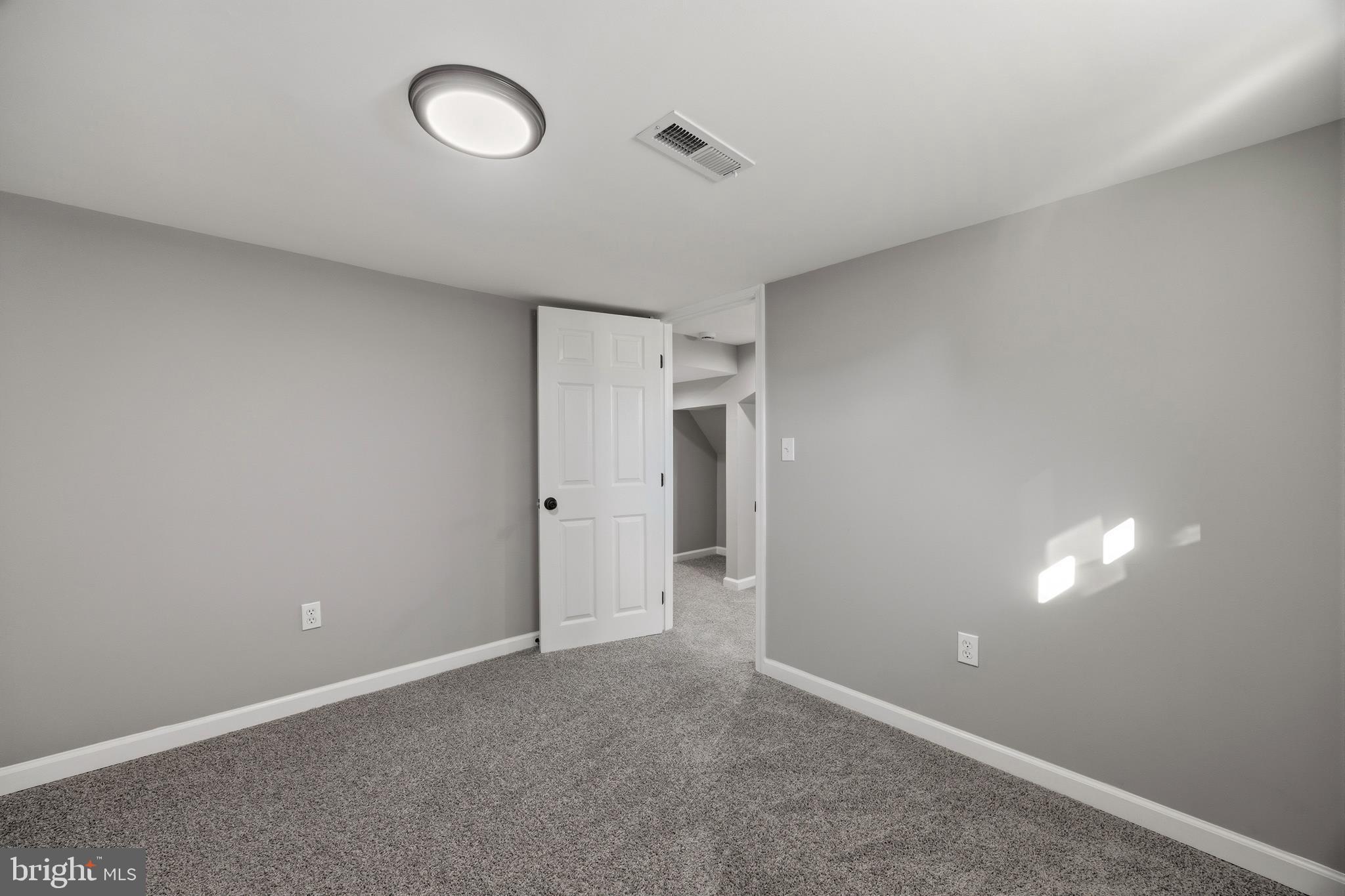 183 Kenwood Road Pasadena, MD 21122 - Photo 28 of 39
