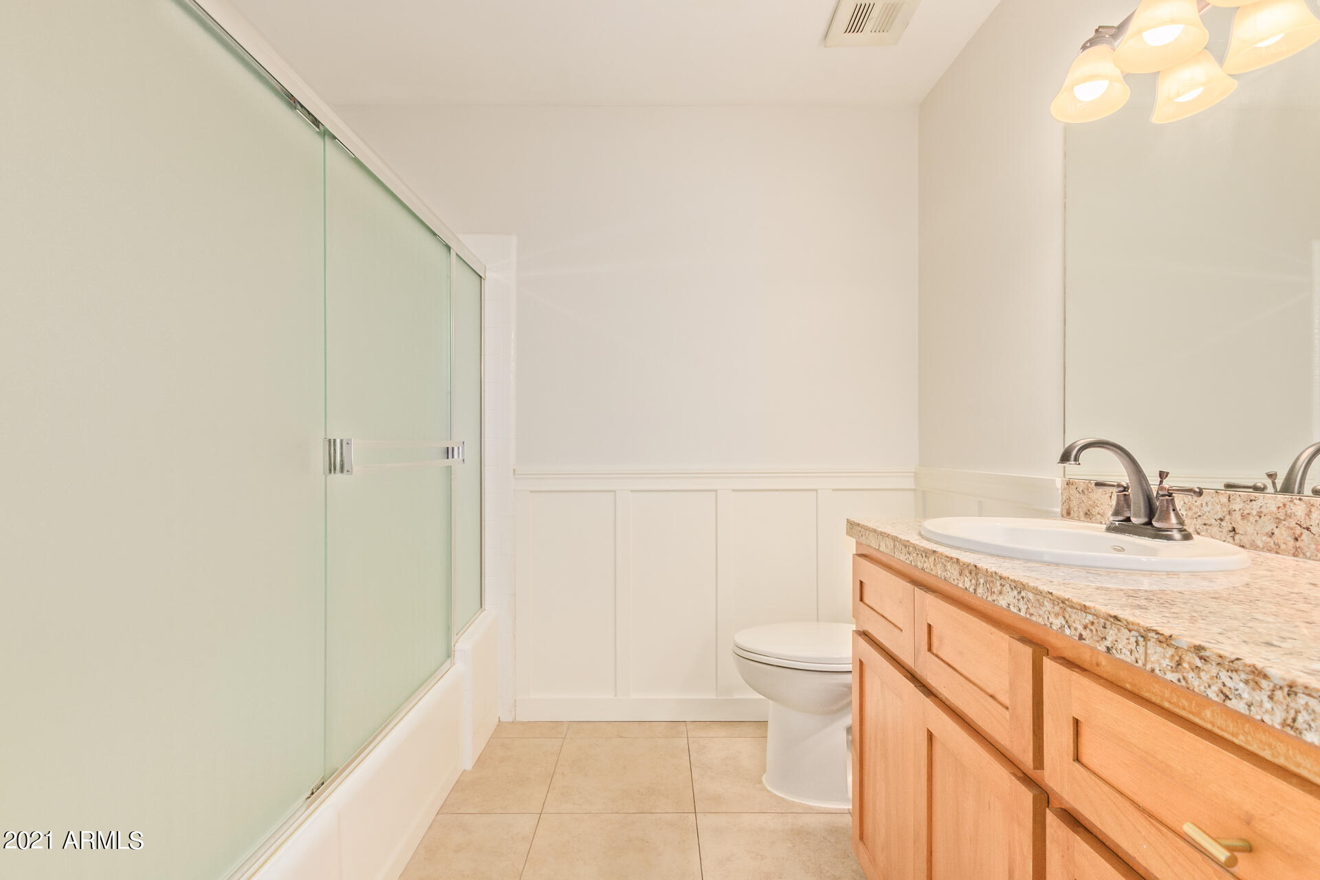 1025 West Berridge Lane Phoenix, AZ 85013 - Photo 18 of 30 Master Bathroom
