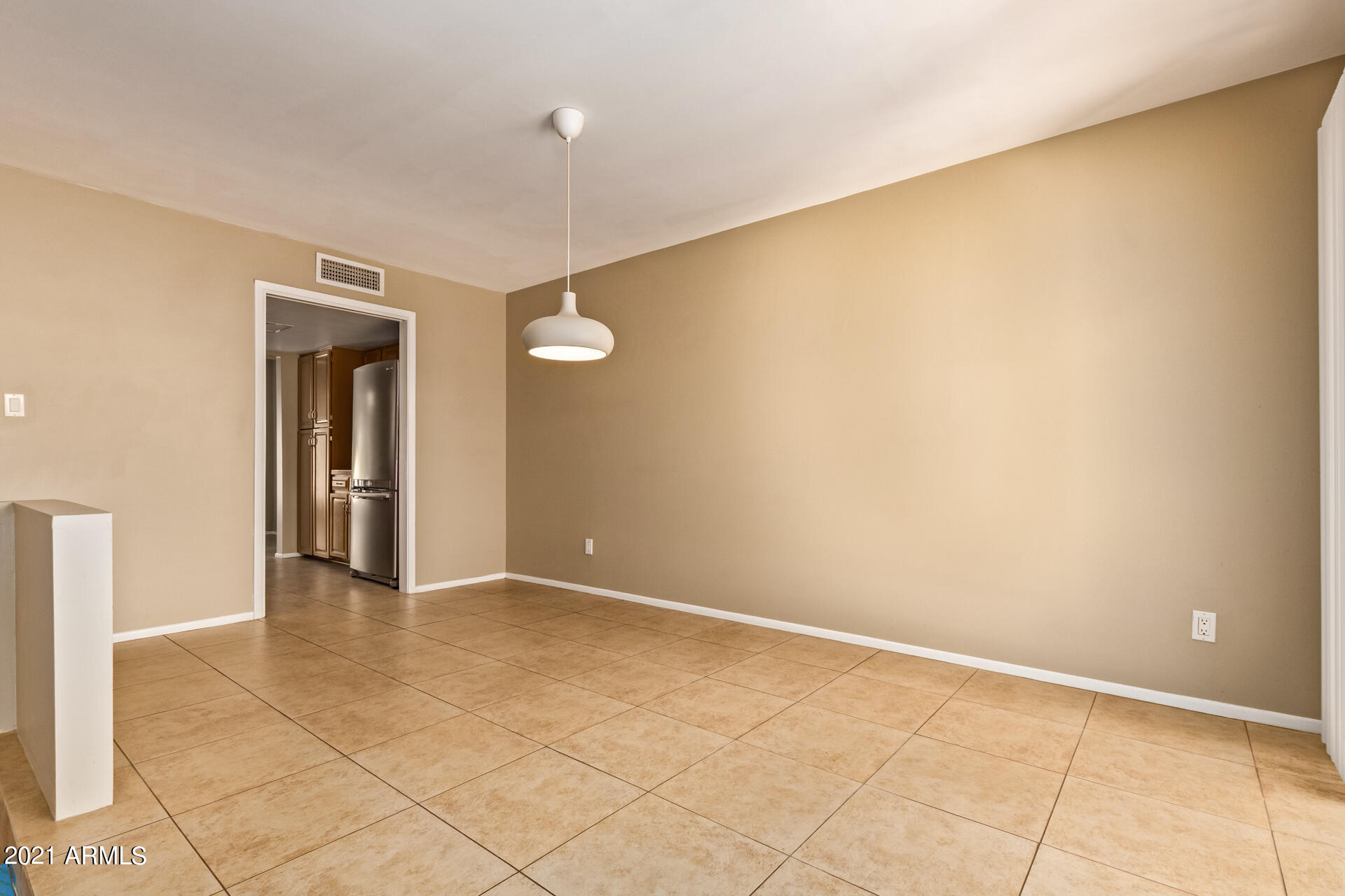 1025 West Berridge Lane Phoenix, AZ 85013 - Photo 6 of 30 Dining Room