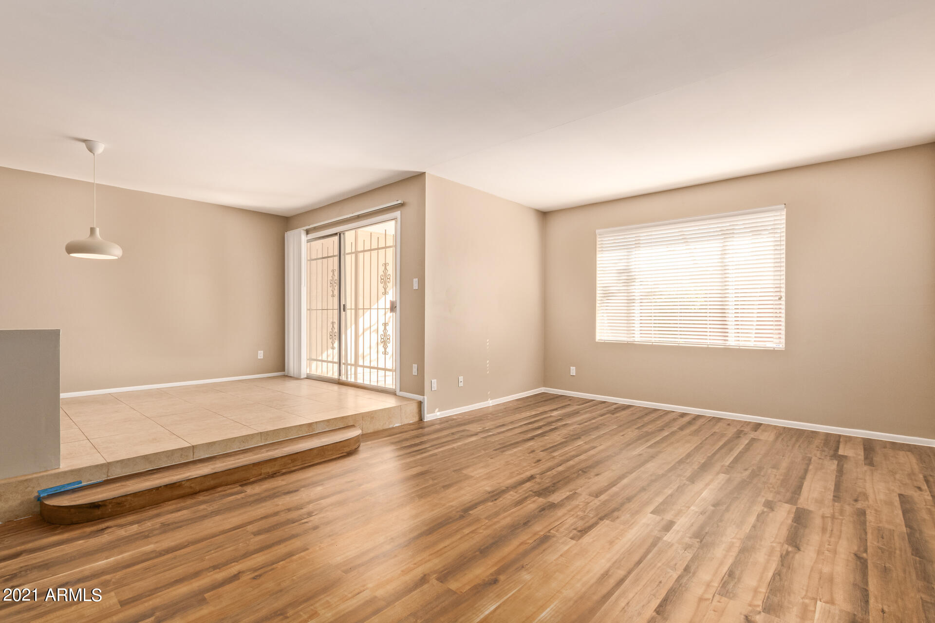 1025 West Berridge Lane Phoenix, AZ 85013 - Photo 9 of 30 Living/Dining Room