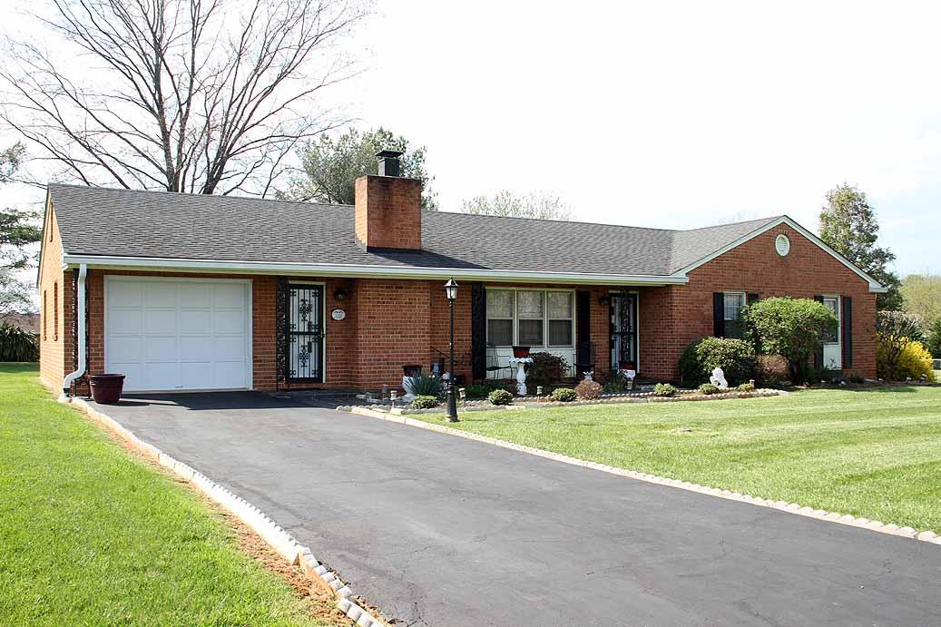 1707 Grandview Road Bedford, VA 24523 - Photo 1 of 28 Front of House