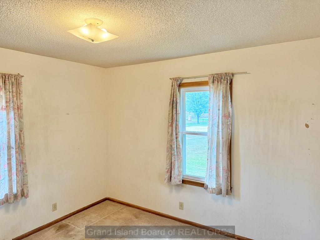 2915 South North Road Grand Island, NE 68803 - Photo 4 of 23 Gallery Image 4