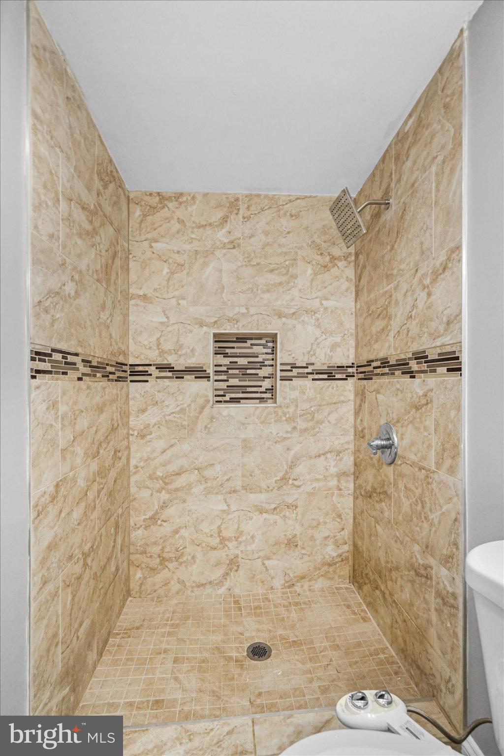 3631 Greenvale Road Baltimore, MD 21229 - Photo 28 of 36 Gallery Image 28