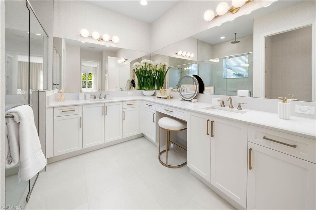 2700 Ridgecrest Place Naples, FL 34112 - Photo 6 of 7 Gallery Image 6