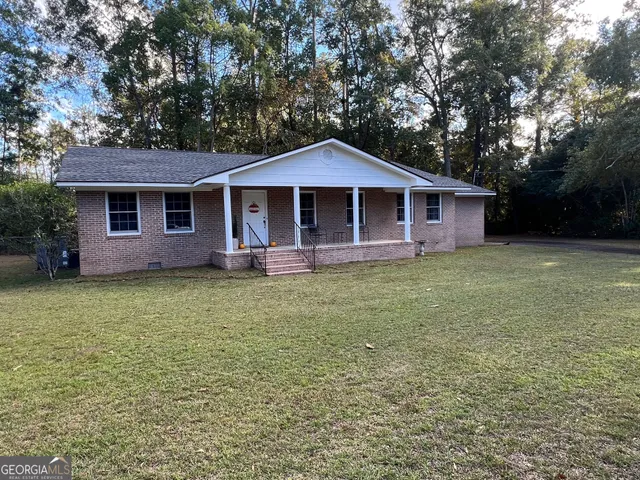 $329,000 | 107 Roundcrest Drive, Thomasville, GA 31792