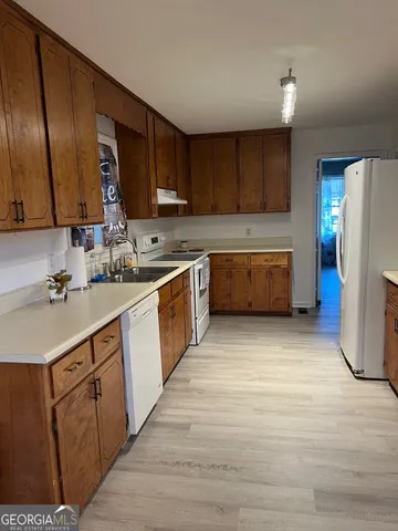 $329,000 | 107 Roundcrest Drive, Thomasville, GA 31792