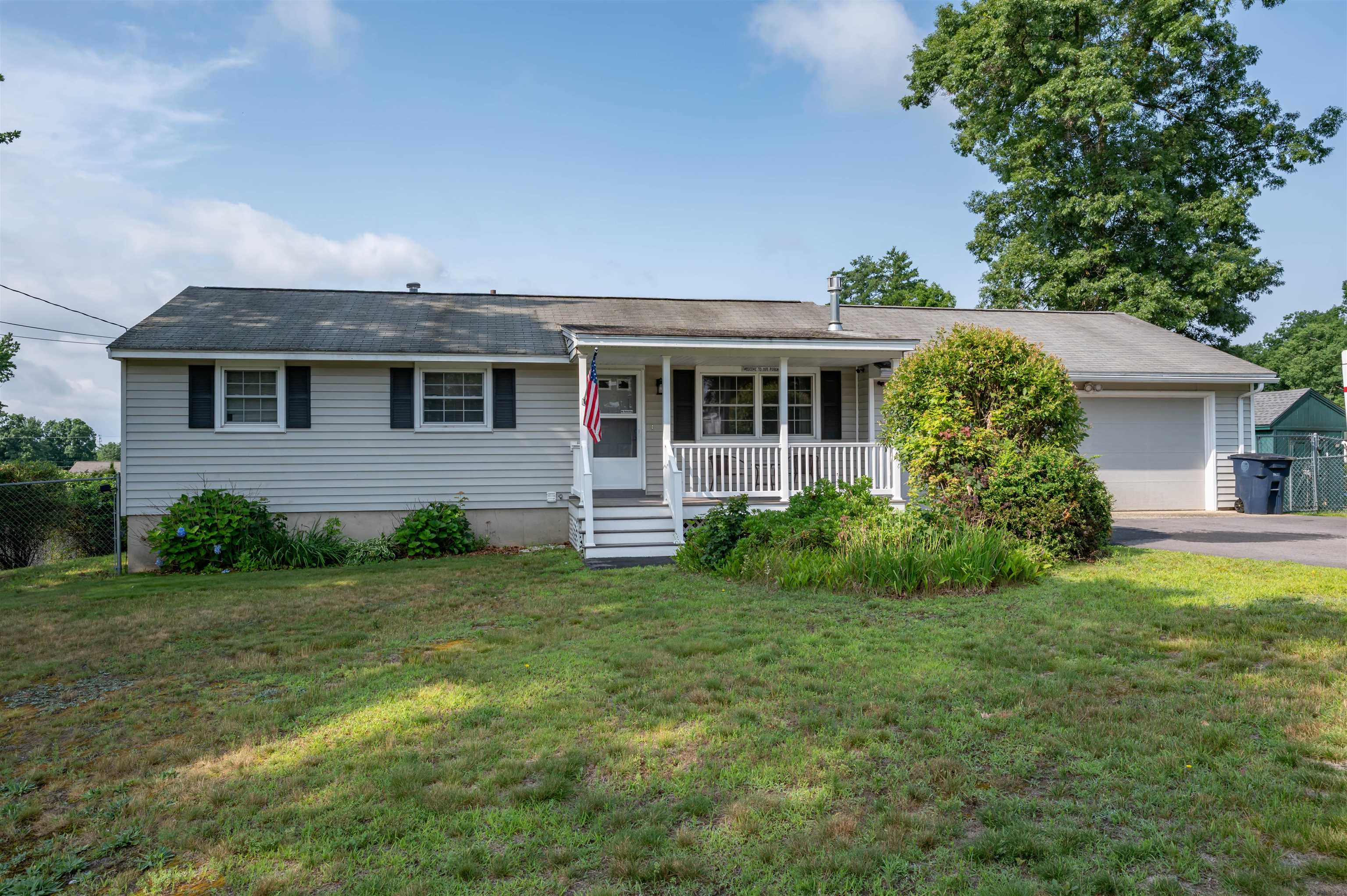 39 Norwich Road Nashua, NH 03062 - Photo 1 of 26 Gallery Image 1