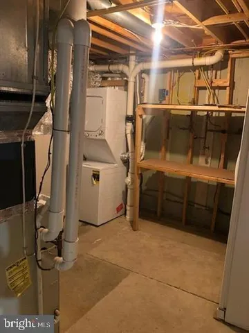 $1,450 | 2505 Waterside Drive, Frederick, MD 21701