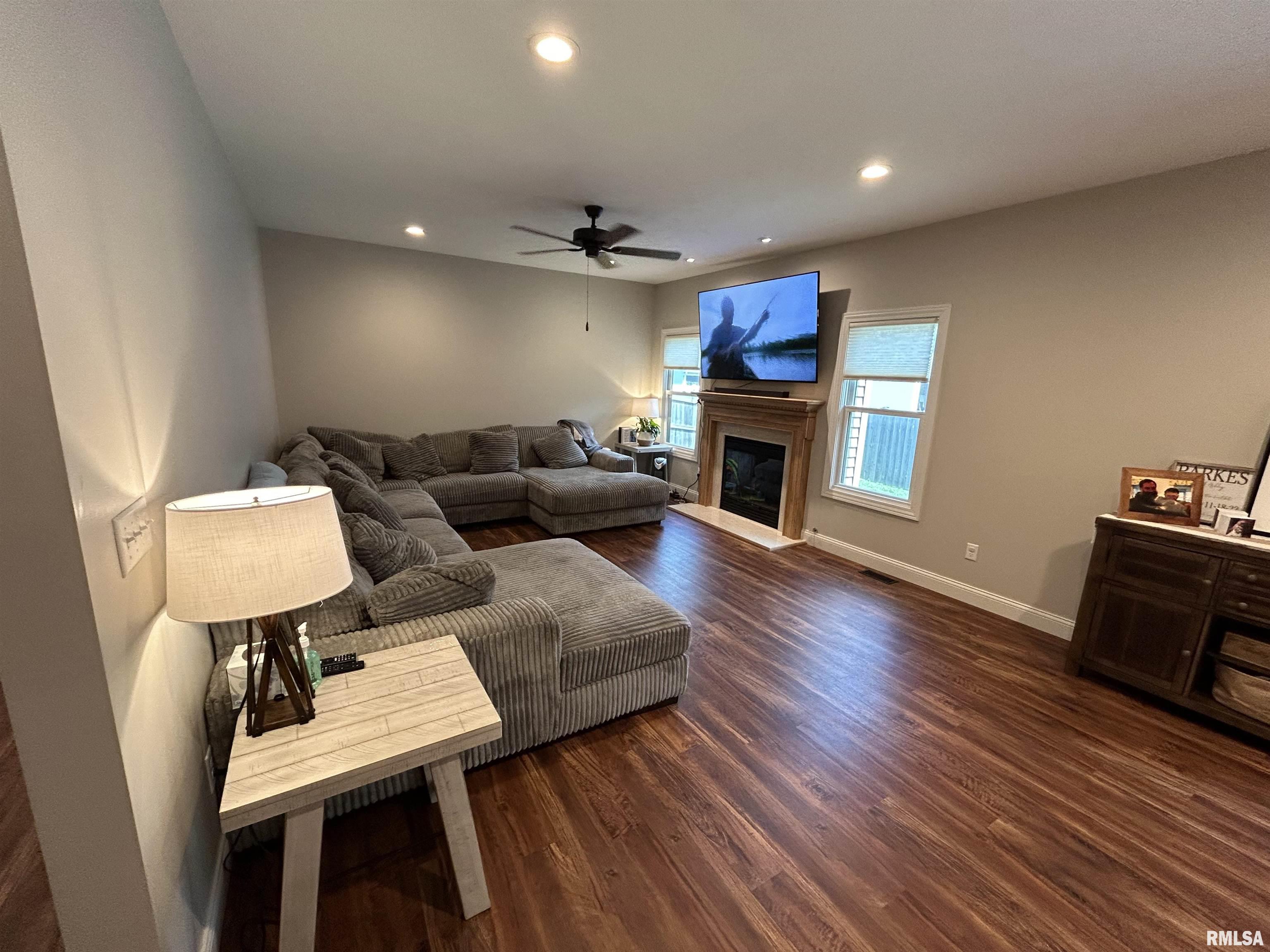 2108 Dubsdread Lane Springfield, IL 62711 - Photo 5 of 21