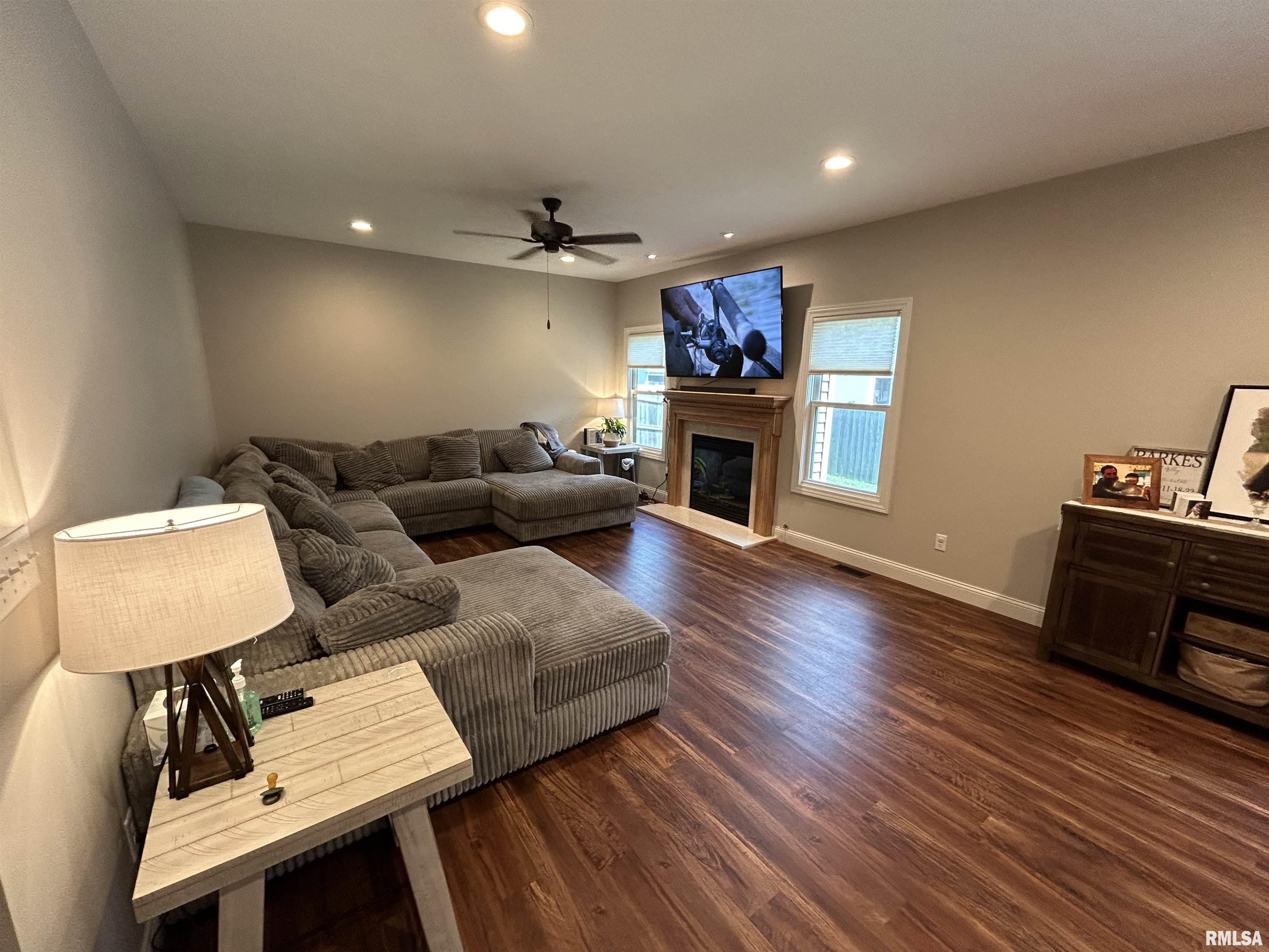 2108 Dubsdread Lane Springfield, IL 62711 - Photo 9 of 21