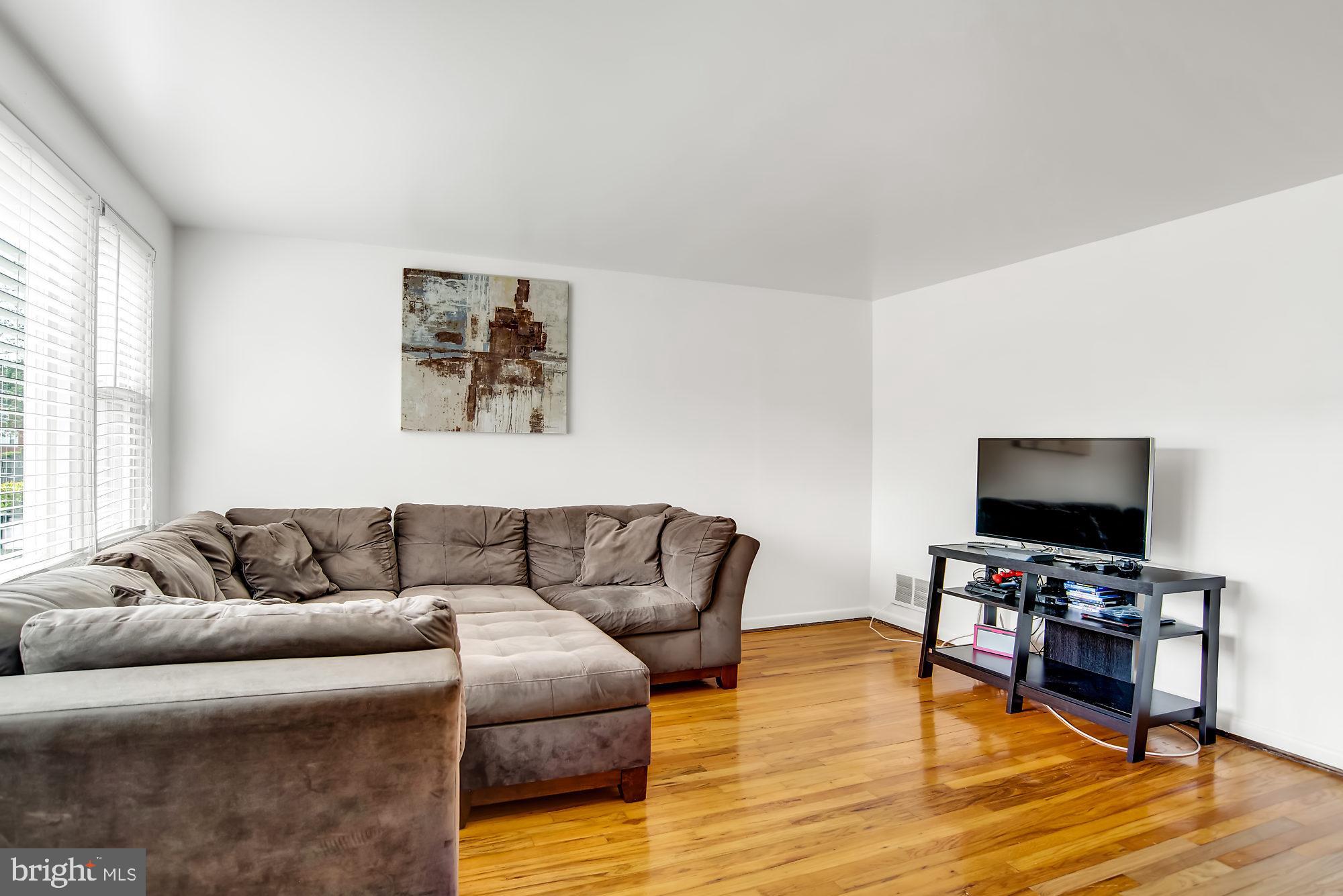 5442 Whitwood Road Baltimore, MD 21206 - Photo 6 of 25 Plenty of Natural Light