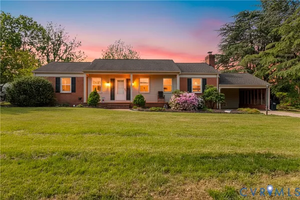 $319,500 | 1109 Covington Road, Colonial Heights, VA 23834