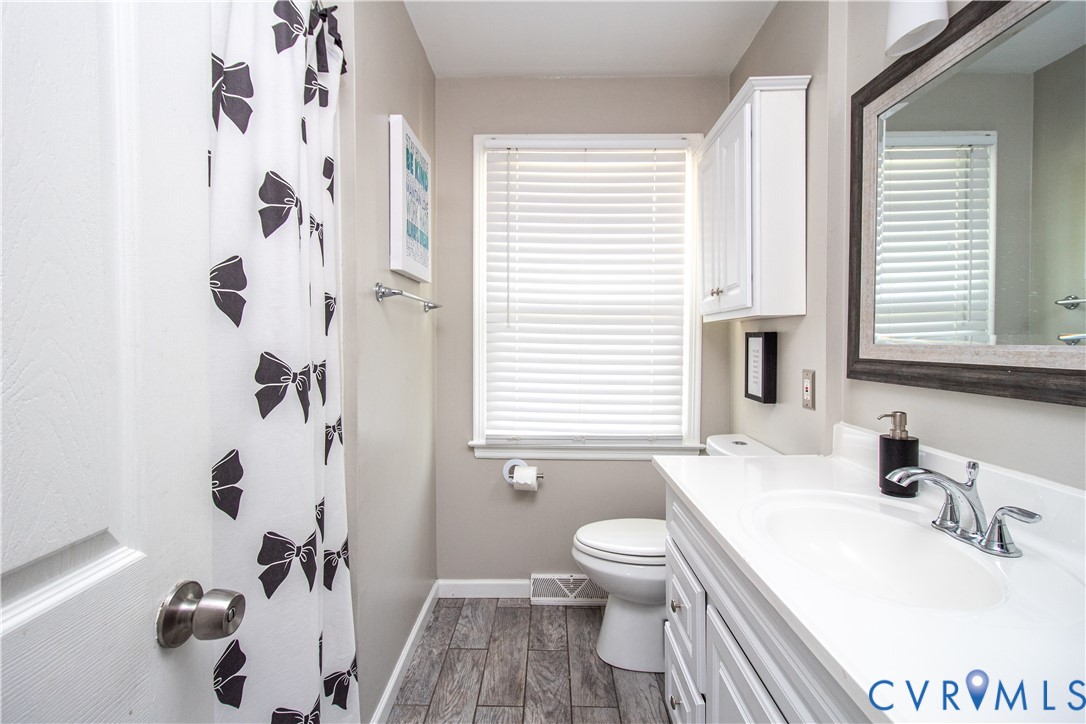 1109 Covington Road Colonial Heights, VA 23834 - Photo 15 of 30