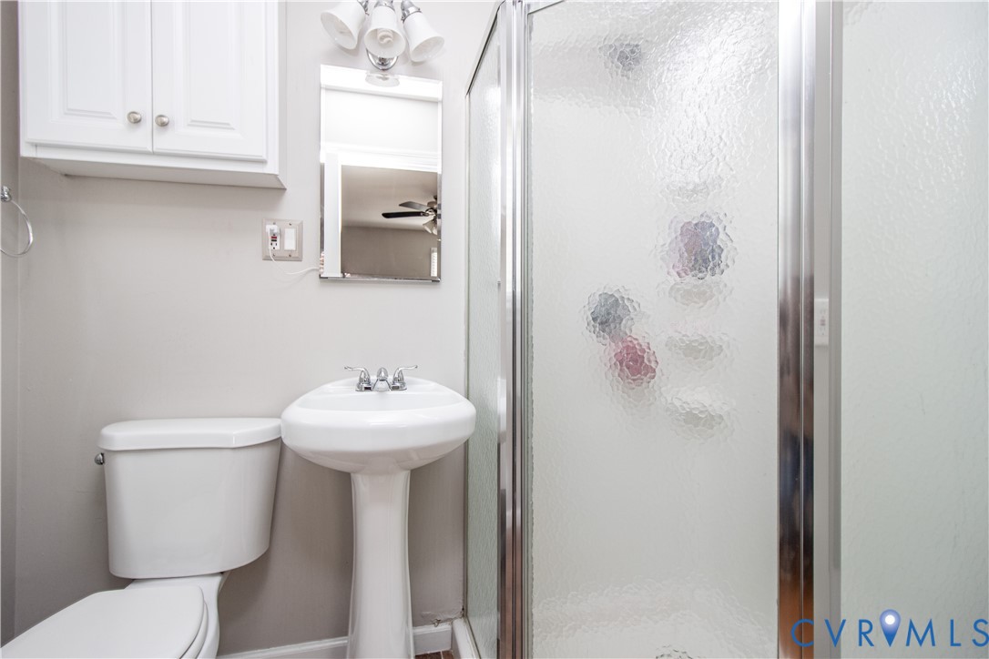 1109 Covington Road Colonial Heights, VA 23834 - Photo 20 of 30