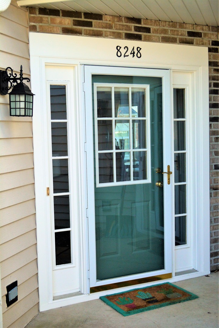8248 Ripple Ridge, Unit 8248 Darien, IL 60561 - Photo 4 of 28 Gallery Image 4