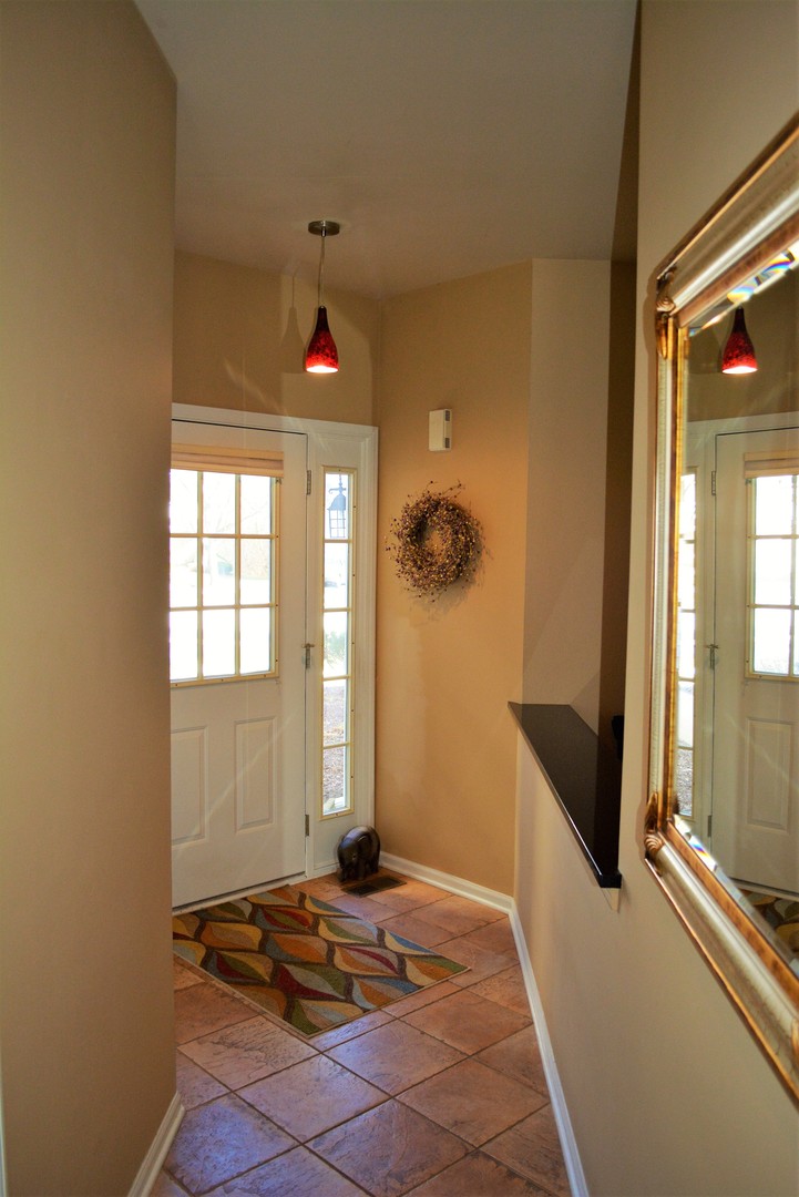 8248 Ripple Ridge, Unit 8248 Darien, IL 60561 - Photo 9 of 28 Gallery Image 9