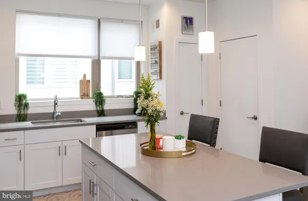 $3,200 | 3123 Beachview Lane, Philadelphia, PA 19125