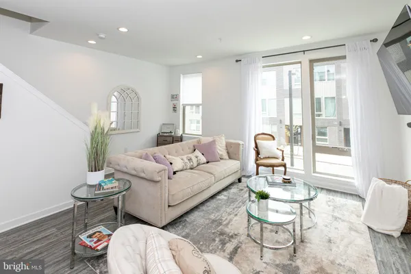 $3,200 | 3123 Beachview Lane, Philadelphia, PA 19125