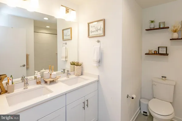 $3,200 | 3123 Beachview Lane, Philadelphia, PA 19125