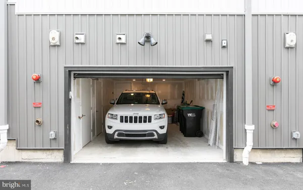 $3,200 | 3123 Beachview Lane, Philadelphia, PA 19125