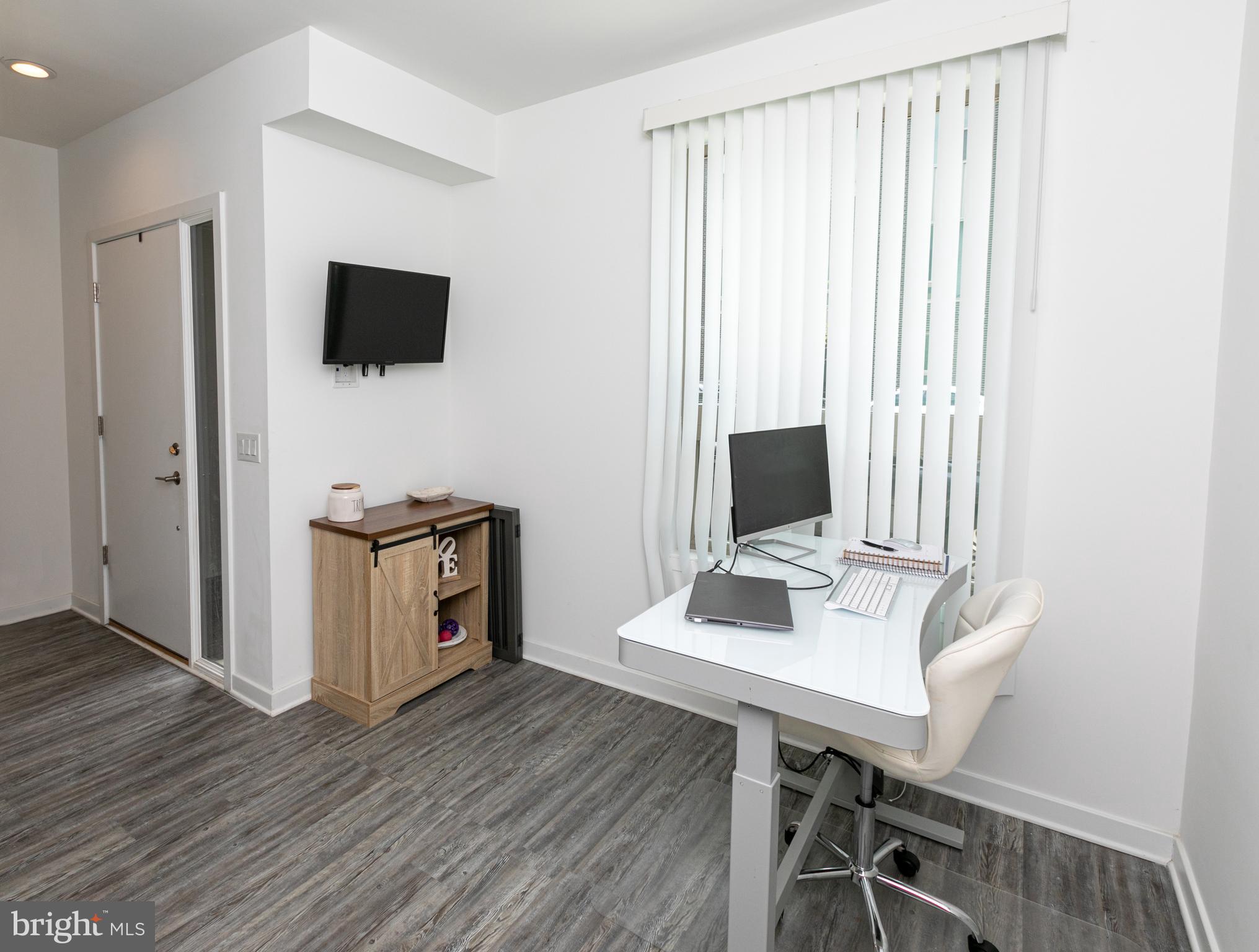 3123 Beachview Lane Philadelphia, PA 19125 - Photo 5 of 47