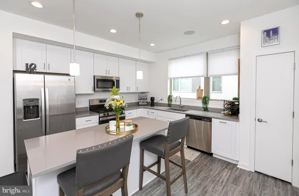 $3,200 | 3123 Beachview Lane, Philadelphia, PA 19125