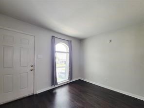 101 Brookside Lane, Unit 9 Sealy, TX 77474 - Photo 4 of 20