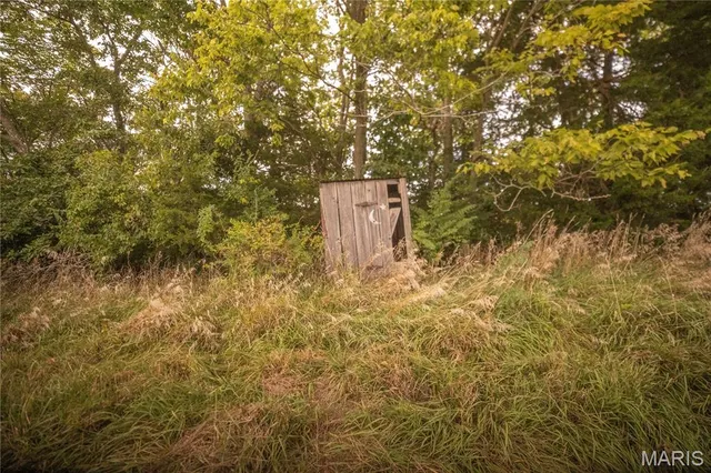 $693,000 | 255 Gnade Road, Elsberry, MO 63343