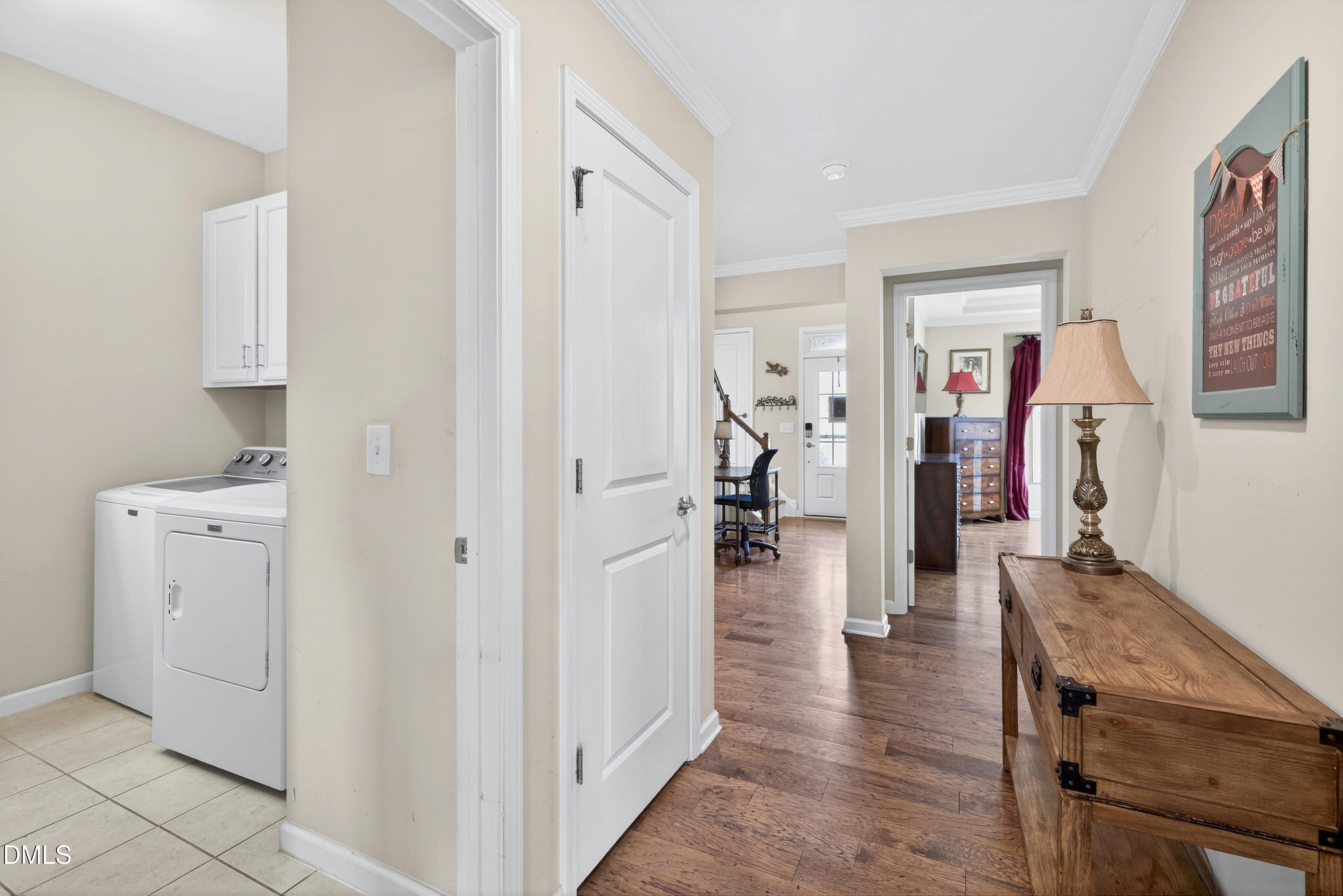 2025 Great Ridge Parkway Chapel Hill, NC 27516 - Photo 22 of 61 a view of a living room