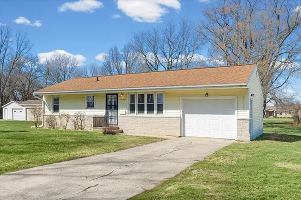 $128,000 | 1105 Roselawn Drive, Paxton, IL 60957