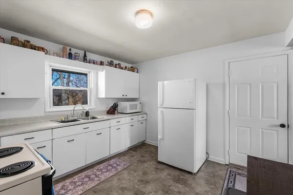 $128,000 | 1105 Roselawn Drive, Paxton, IL 60957